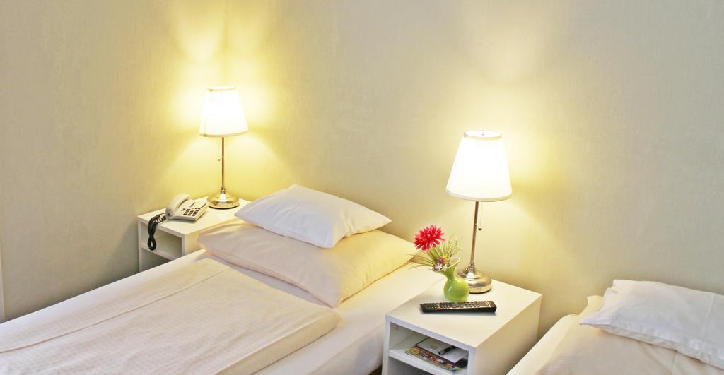 Pension Hotel Mariahilf Viyana Dış mekan fotoğraf